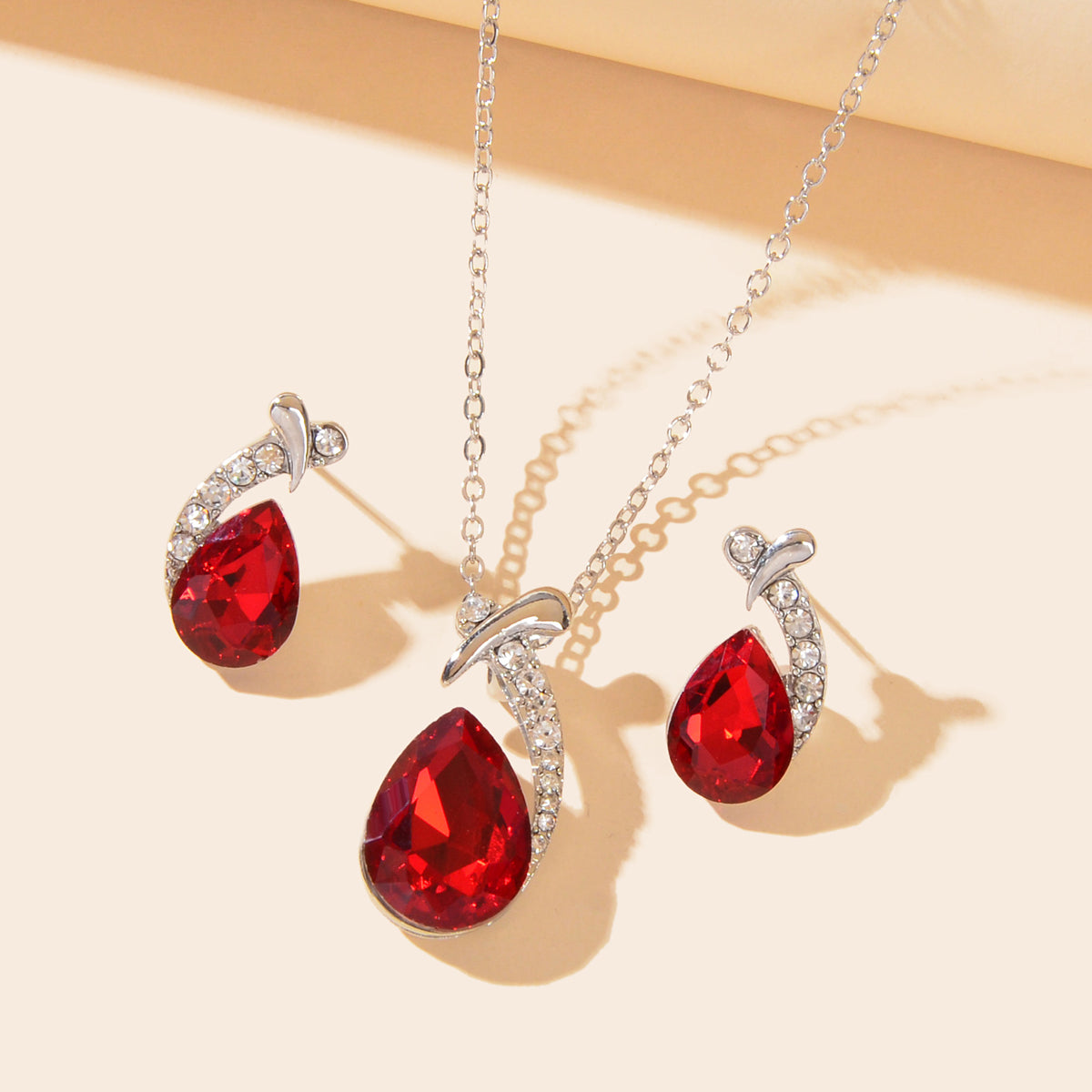 Luxurious Jewellery Set Crystal Rhinestone Water Drop Necklace and Stud Earrings